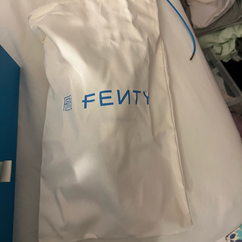 Fenty mint green shoes - Picture 16 of 16